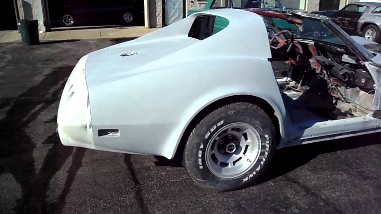 1976 corvette going into paint