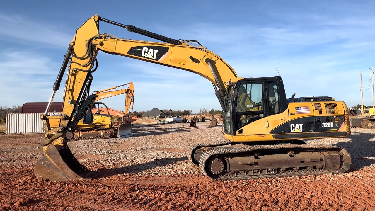 Cat 320 DL Excavator With Hydraulic Thumb
