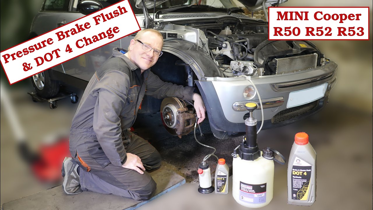 Как прокачать тормоза на BMW MINI R50 R52 R53 One Cooper с помощью Sealey VS820