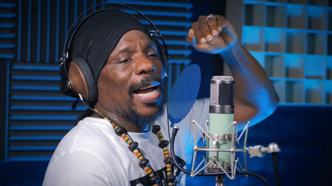 Chuck Fenda - Dubplate - Little Lion Sound - Gash Dem