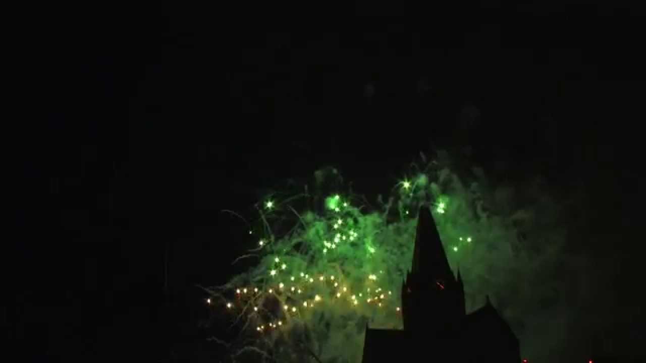 [HD] Vuurwerk Geraardsbergen -  CBF Pyrotechnics - 3-9-2010 P2/2