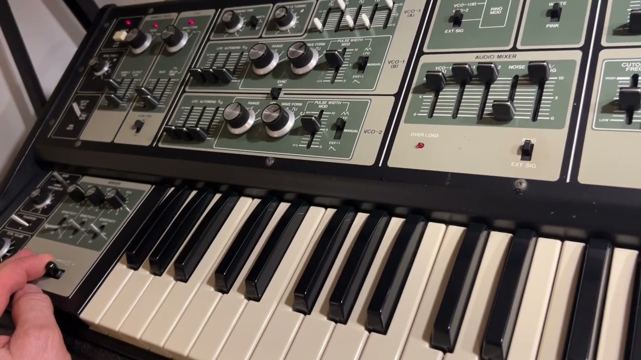 #2 Rare Roland SH-7 - vintage analog mono synth - chill electro - MikeSynth