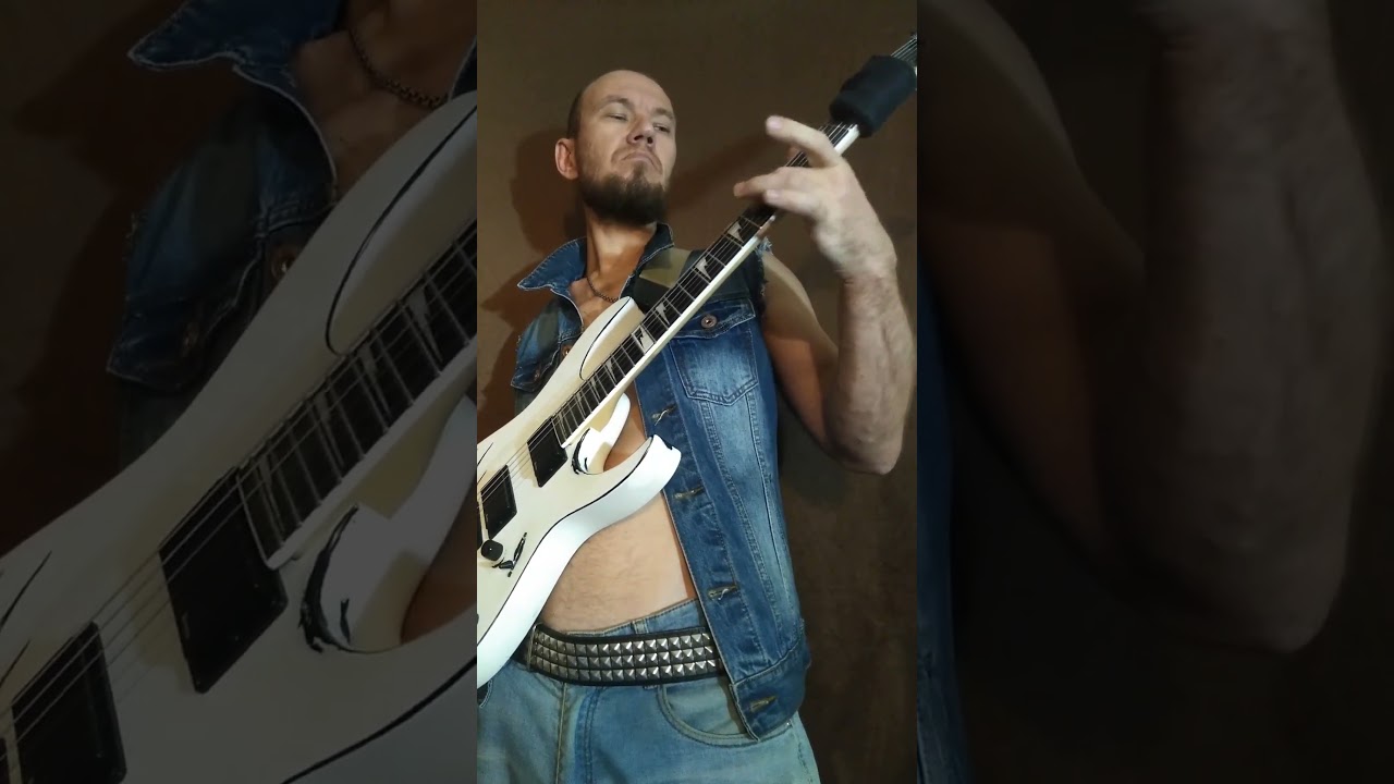 Playing guitar with one hand (Ария - "Дай руку мне" Solo) 