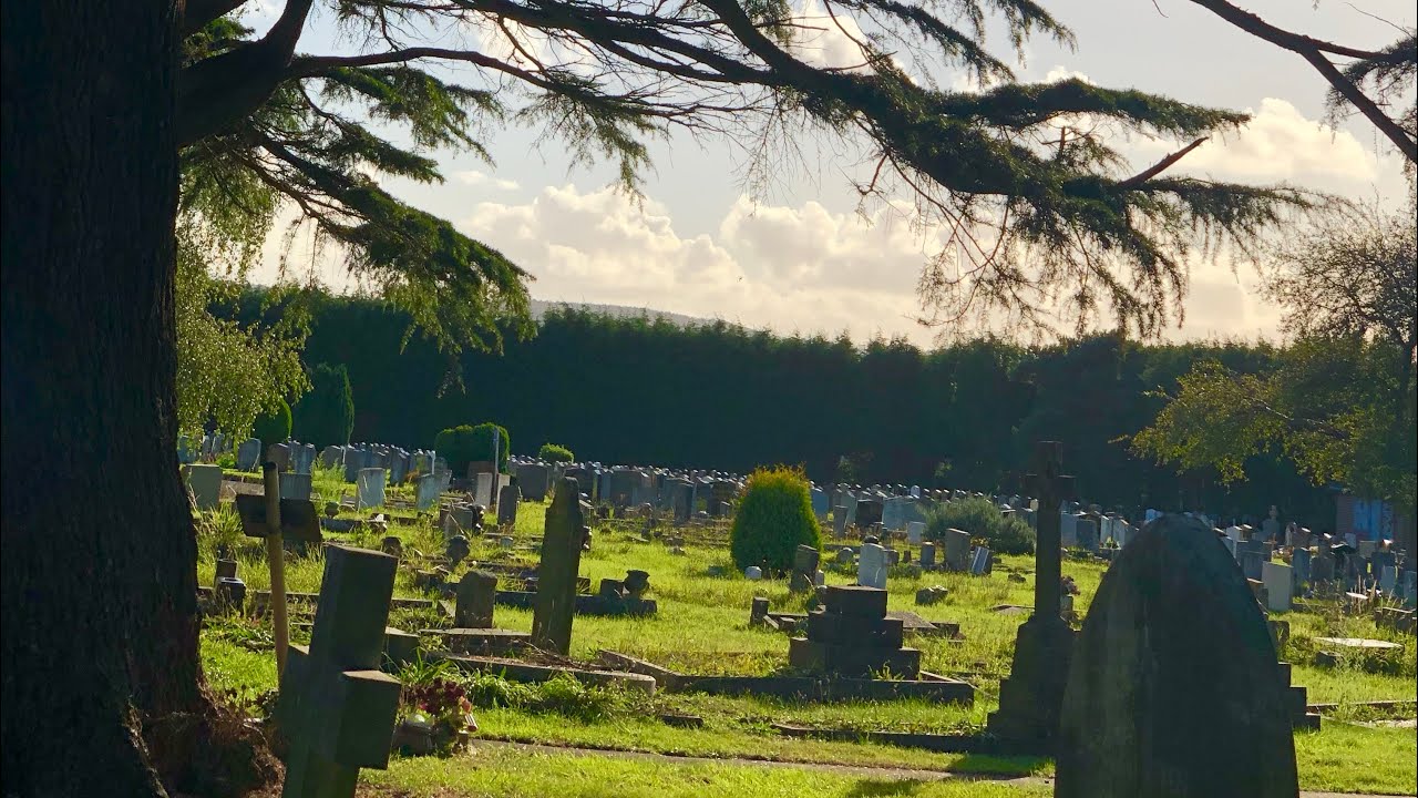 When I am dead, my dearest by Christina Rossetti (read by Ben W Smith)