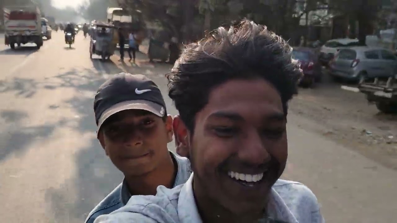 Aaj mere bhai 🫂 ka birthday 🎂💐 hai Birthday boy ka cake 🎂🎁 lene ja rahe hai 🙏 last me jarur dekhe 🙏