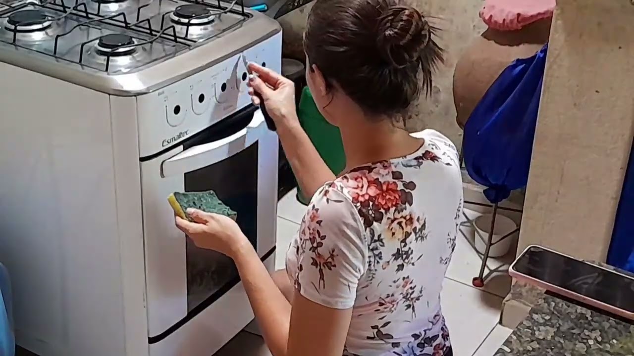 Limpeza na cozinha 