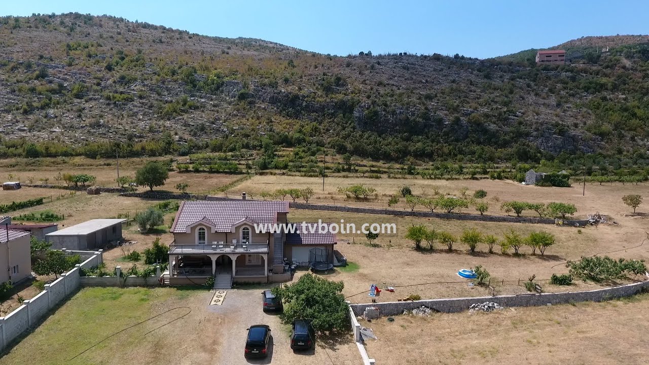 AKTUALE - Fiqtë e famshëm në Haxhaj - vizitë tek familja e Sadik Omerit Nikaj