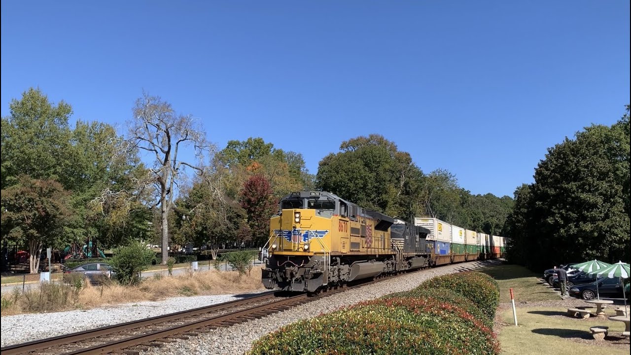 UP 8670 Leads NS 27A (With Mid-Train DPU's) Thru Norcross, GA 10/19/2022
