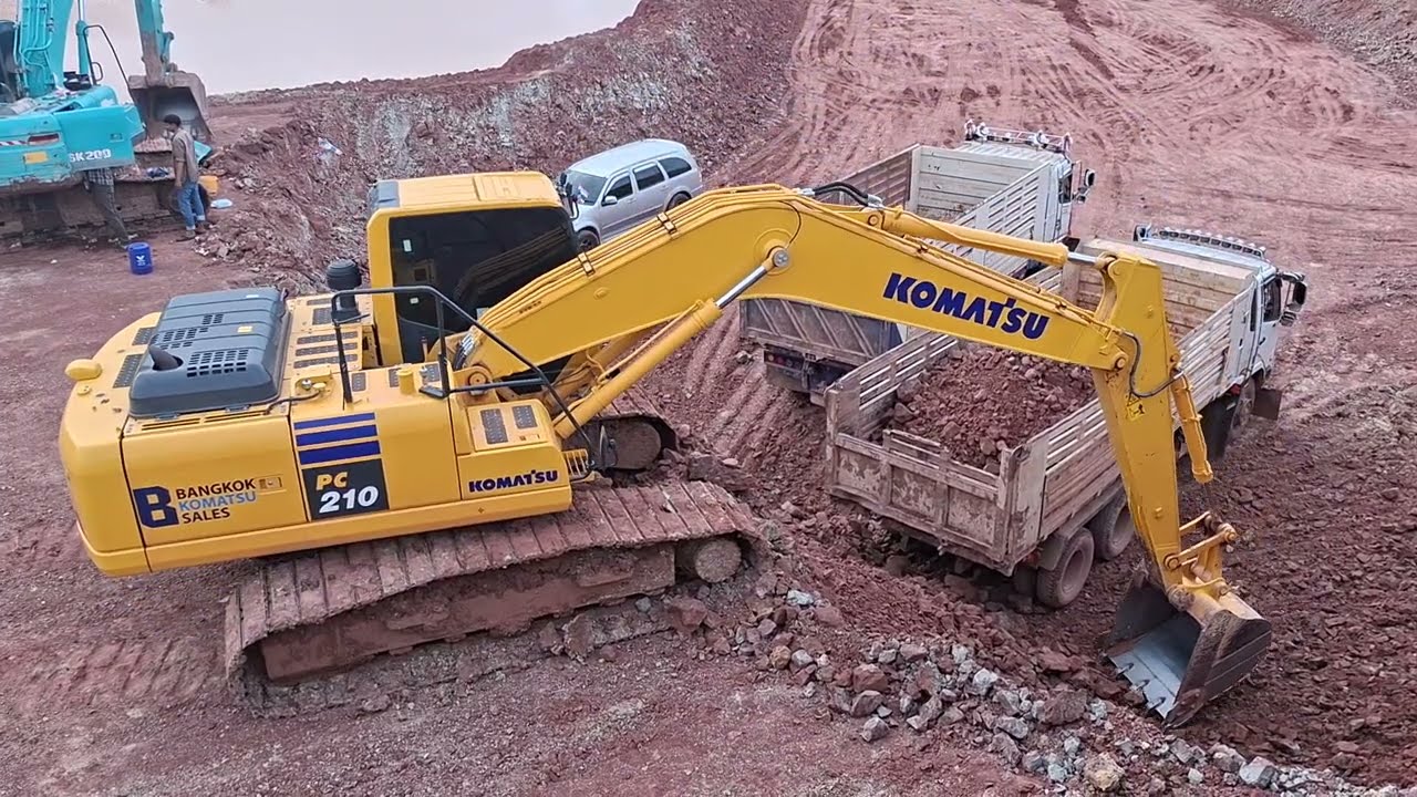 เอ็มซิโร่รุ่นสิบจัดเต็มเจอดินสีม่วงสิบล้อดั้มตั้งรับ excavator and truck