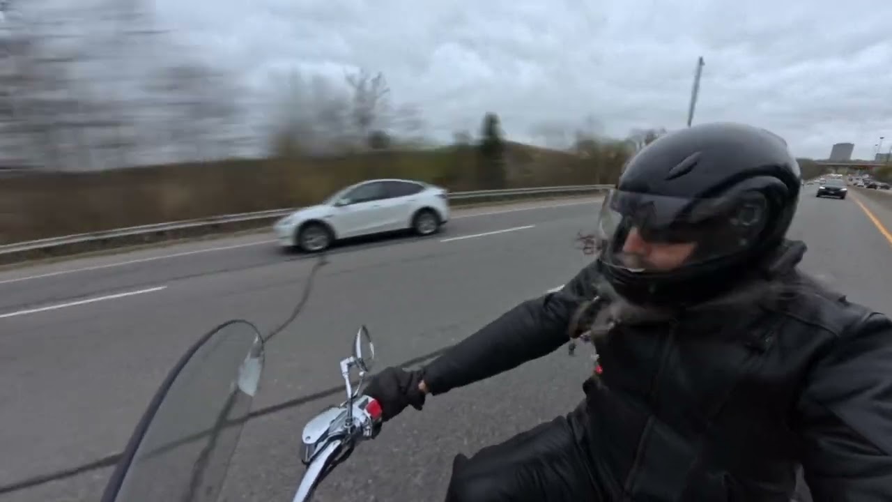 Ride to Doc's Leathers in Toronto from the 401