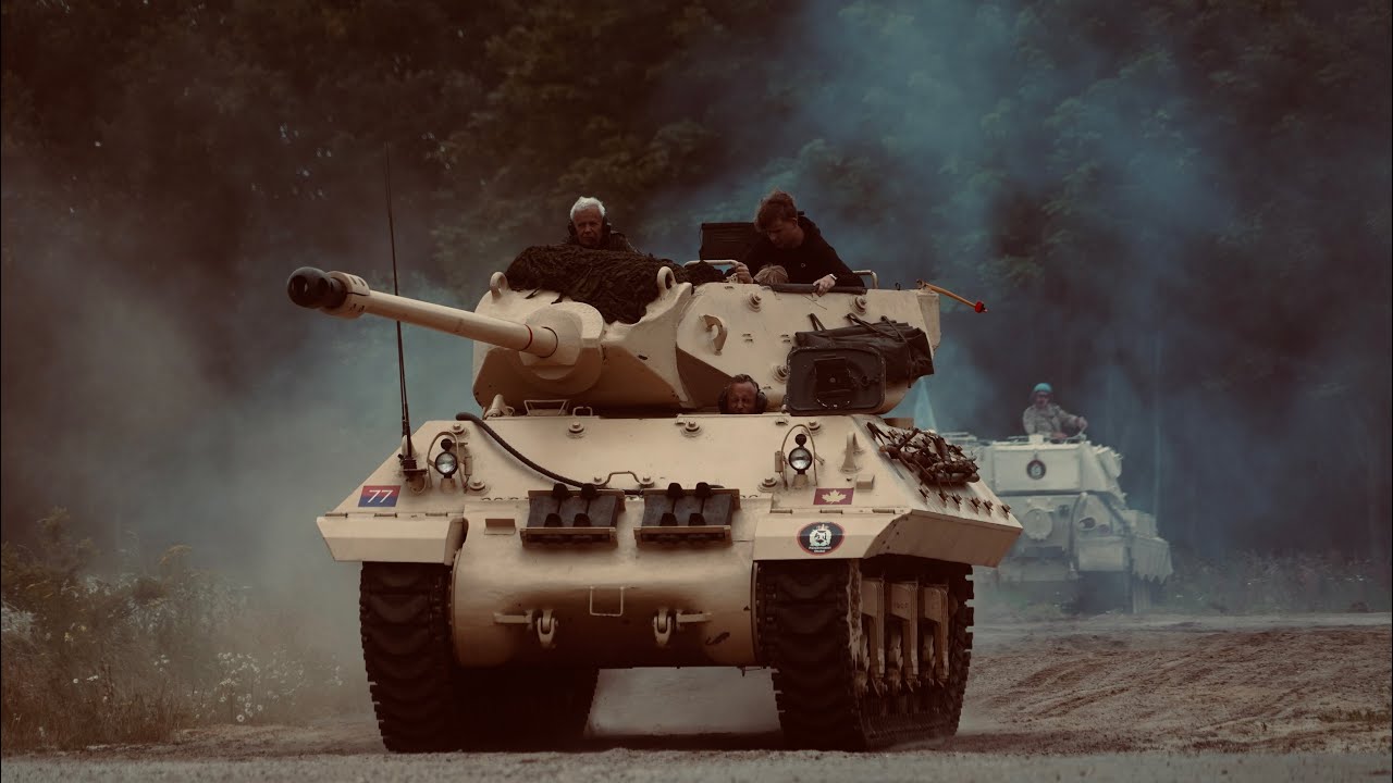 Taking the M10 Achilles Tank Destroyer out of the garage - www.pansermuseet.dk