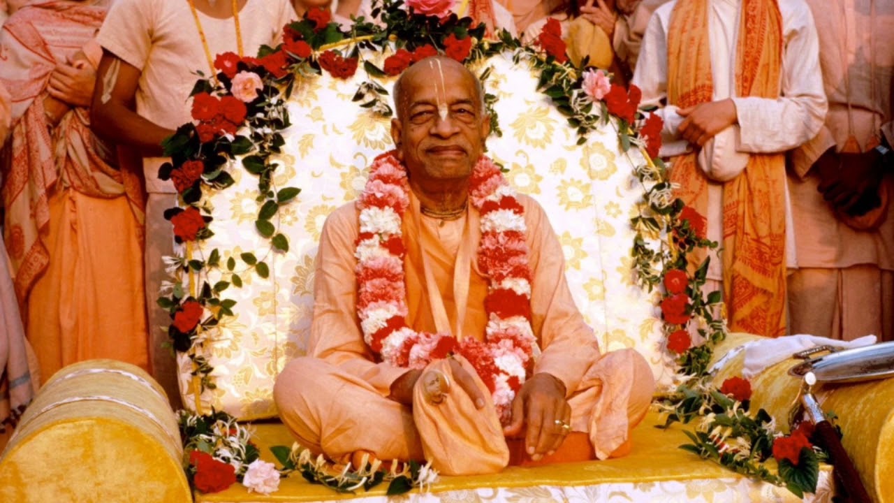 Sri Krishna Chaitanya Prabhu Nityananda Kirtan by Prabhupada on Repeat for 15 mins