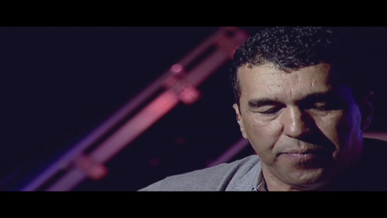 Moha Mallal and the band 