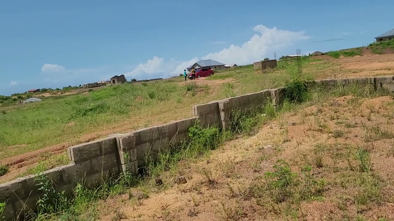 Building in Ghana: Land acquisition at Gomoa Fetteh