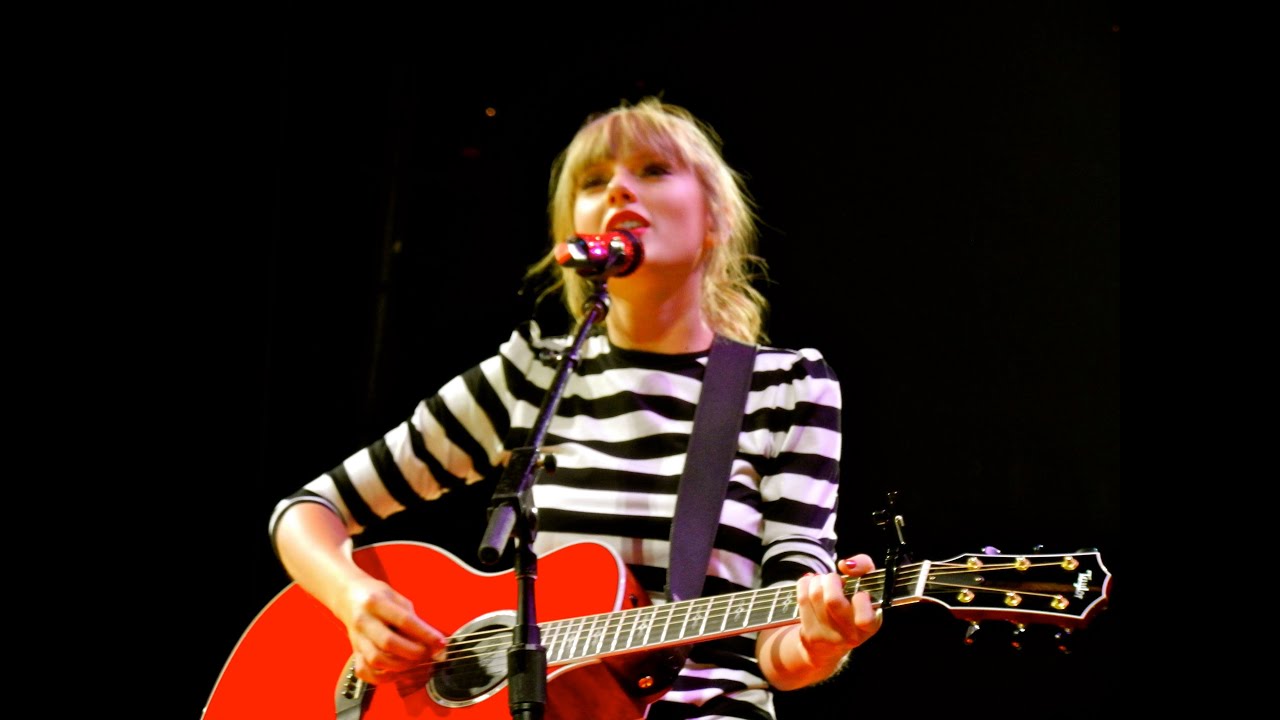 Taylor Swift "Sparks Fly" Cleveland, OH Red Tour 2013 4-25-2013