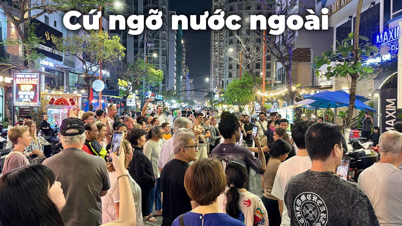 Phố Tây An Thượng tối nay, cứ ngỡ đang ở nước ngoài