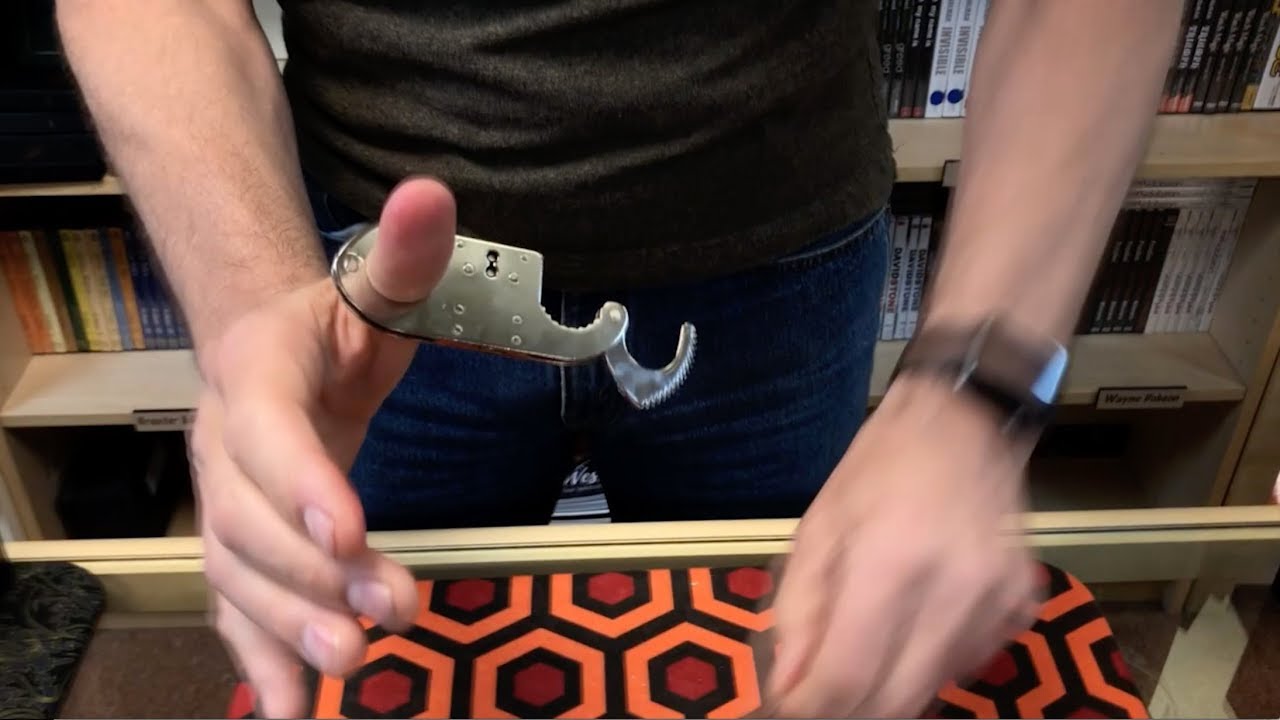How to Escape from Thumb Cuffs - www.propdog.co.uk