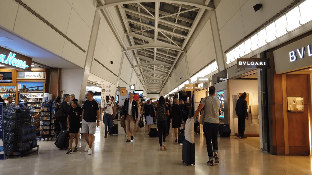 NYC Walk ⁴ᴷ⁶⁰ : JFK Terminal 1 and Souvenir Shops - New York