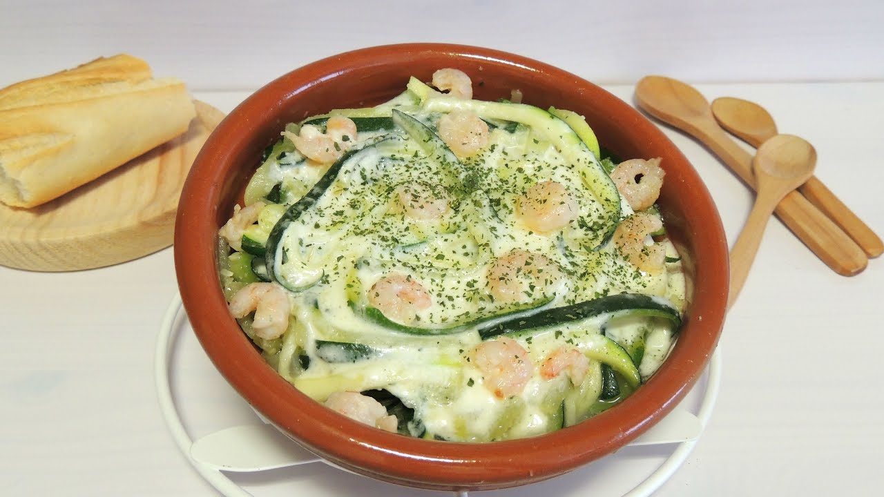 Tallarines de calabacín con langostinos o gambas al ajillo/Variedad en tu cocina