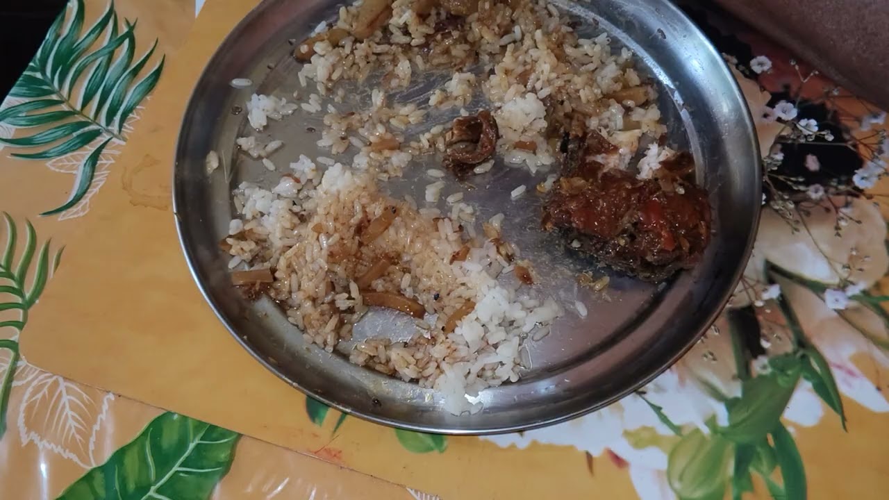 Mochar ghonto, katla macher jhol, rice 