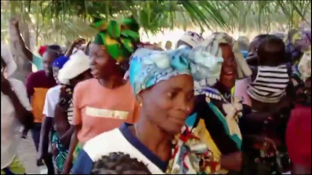 Dança tradicional de ZAMBÉZIA conhecido como Mozerere