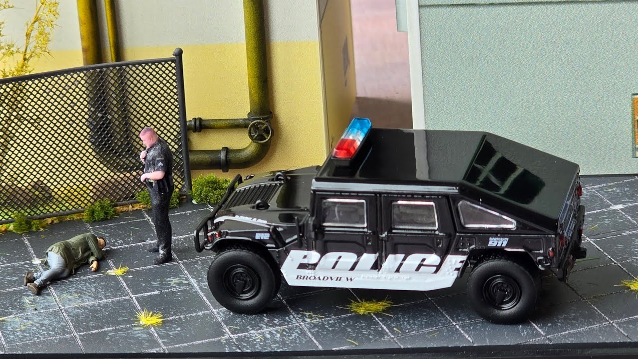 Отличная модель Hummer H1 от Master. Литая модель автомобиля, масштаб 1/64.