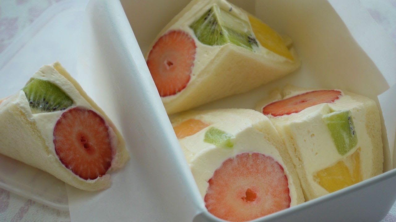 プーさんも大好き♡はちみつレモン風味フルーツサンド | Fresh Fruit Sandwich