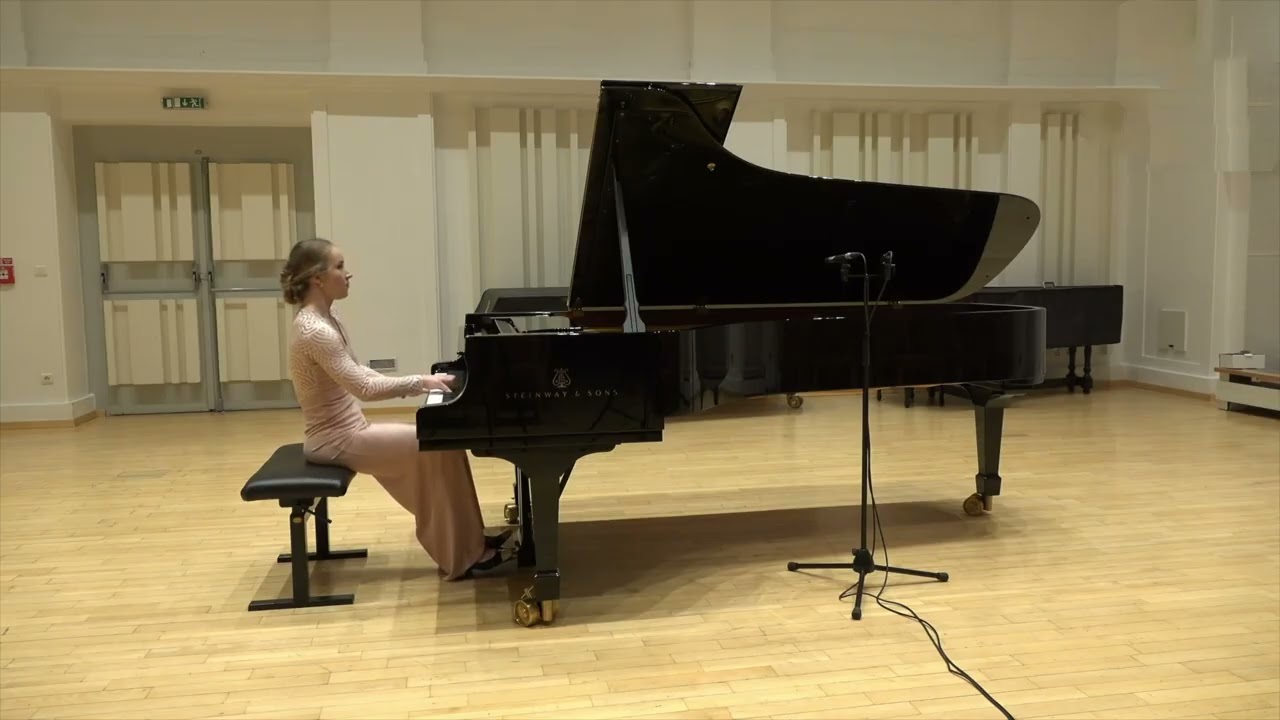 Schumann: Symphonic Etudes, op. 13, Ladislava Števárová