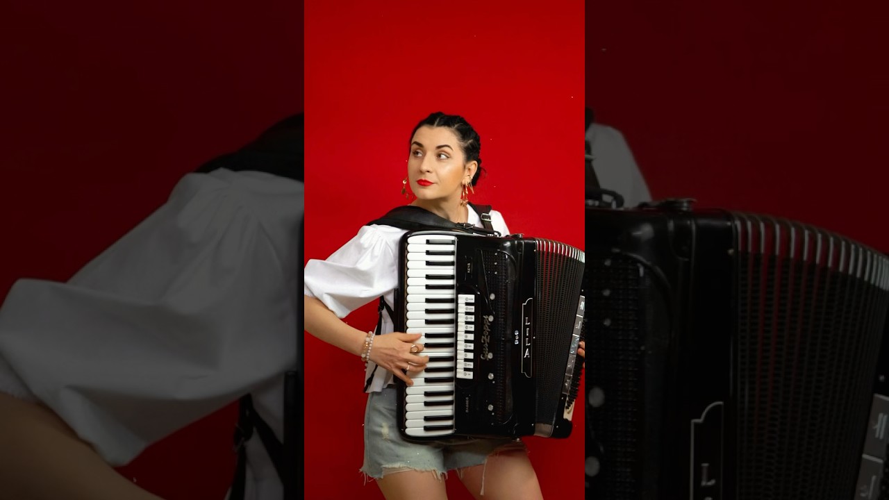 Czardas - epic classic ✨ #czardas #cs&aacute;rd&aacute;s #femalemusician