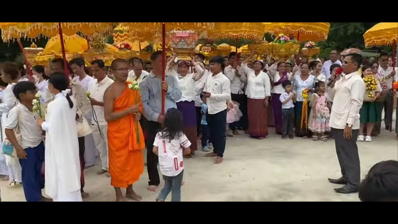 ដល់ម៉ោងហែរហើយ កឋិនវត្តអង្គកែវឧត្តម #សុខសាន្តខែ្មរ #fypシ゚ #subscribe #travel #foodhumor #food