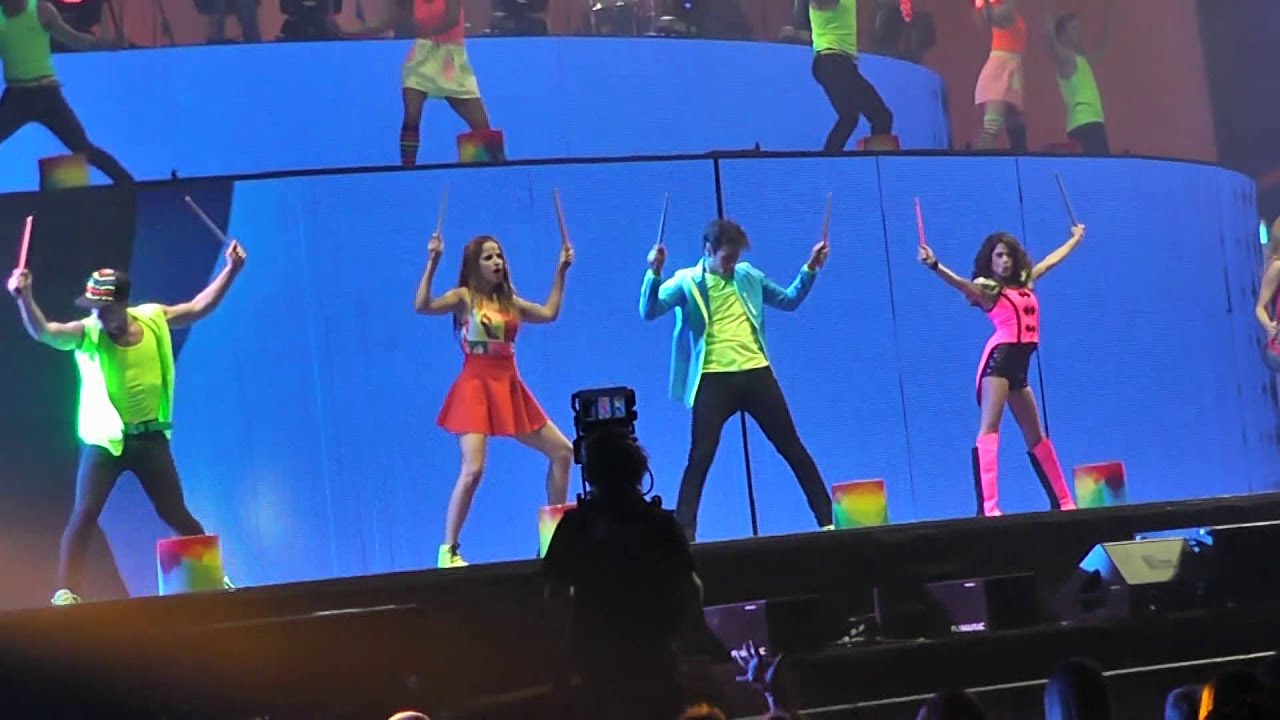 VIOLETTA LIVE- Kraków Poland 25.08.2015 On beat