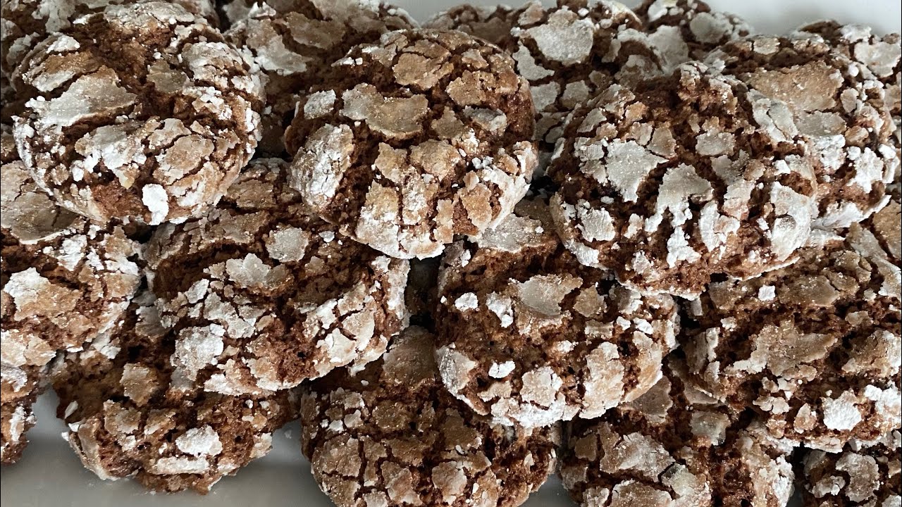 غريبة بالشكلاط و اللوز معلكة😋ghriba b chocolat et la poudre d amande