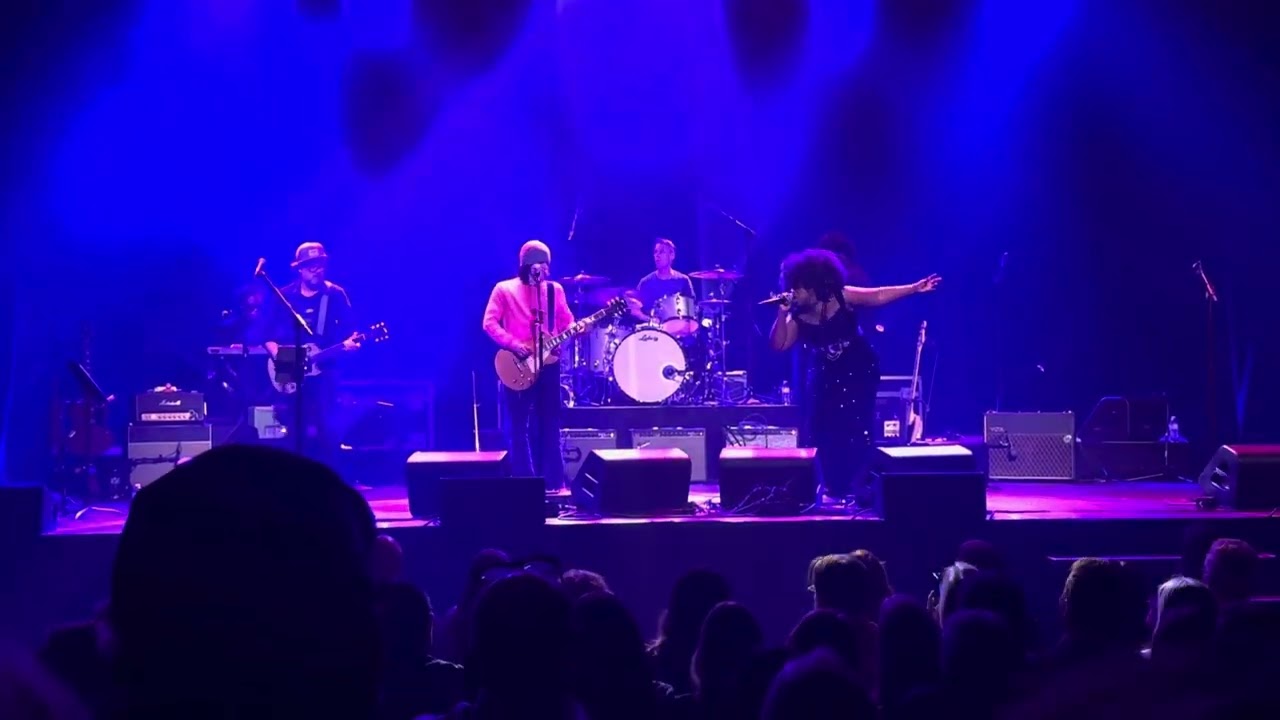 Shaina Shepherd Matt Cameron “Black Hole Sun” Moore Theatre Smash Benefit 11-19-23