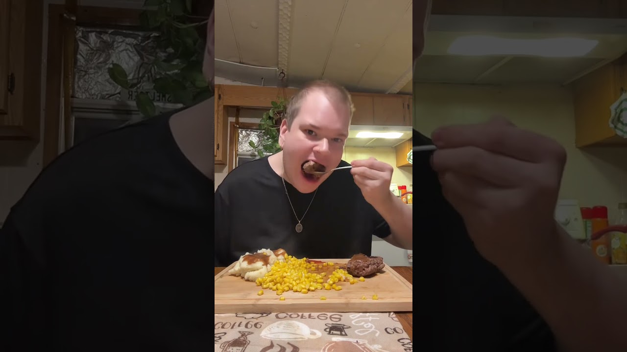 Watch me eat hamburger steak, mashed potatoes and gravy and some corn!
