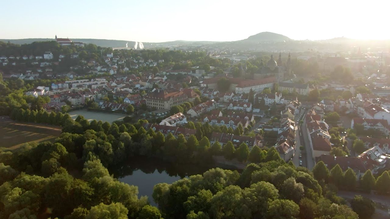 Sonnenaufgang &uuml;ber Fulda - Stockfootage Luftaufnahmen Aerial 4K