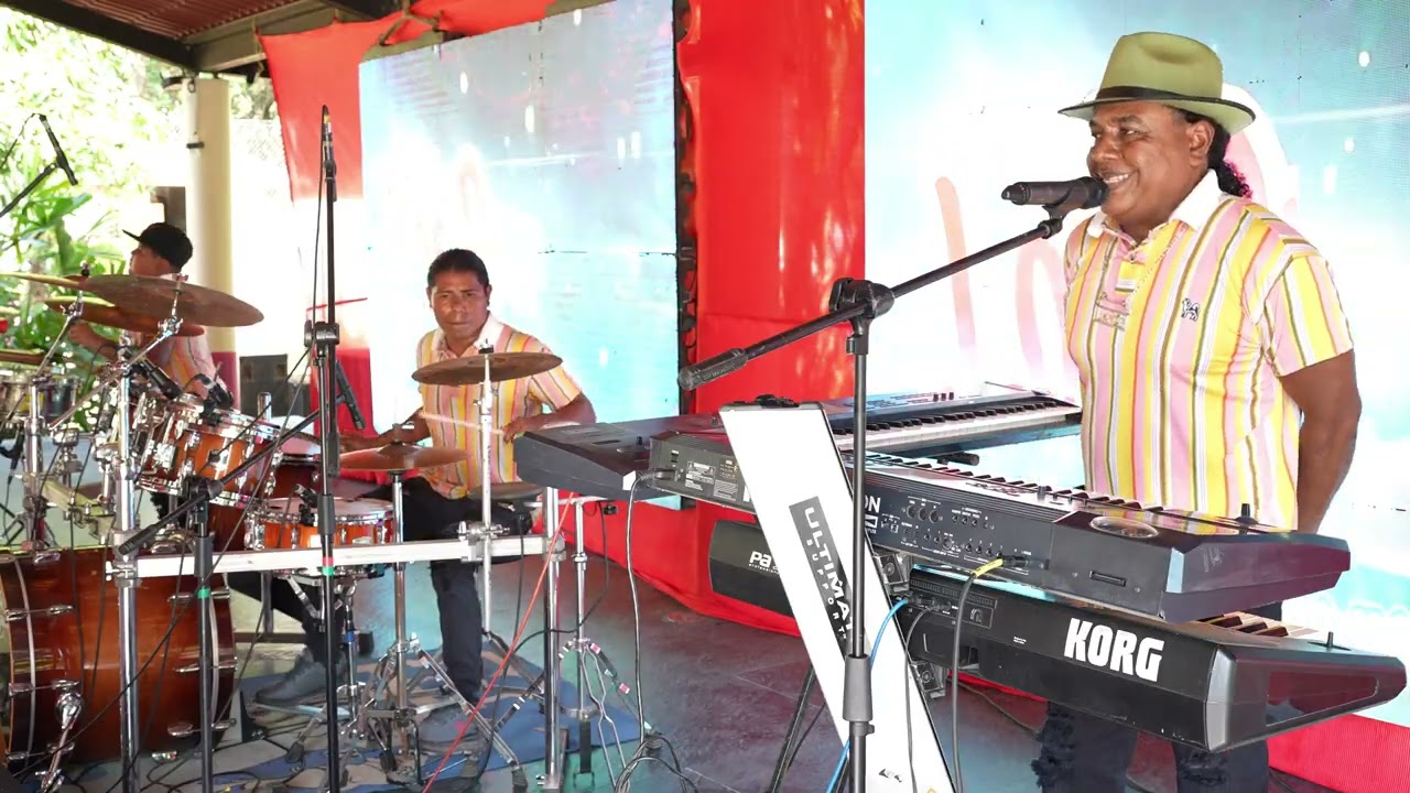 El Rakatata (Live Session) · Los Primos de Guerrero