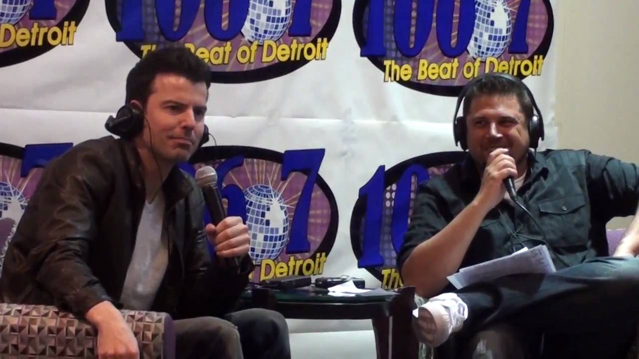Jordan Knight - Intimate and Interactive - Video 1