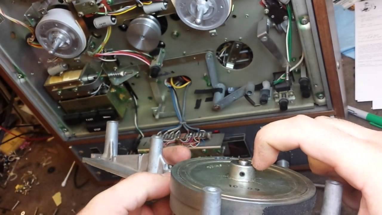 обслуживание винтажного катушечного магнитофона Teac A-4010s
