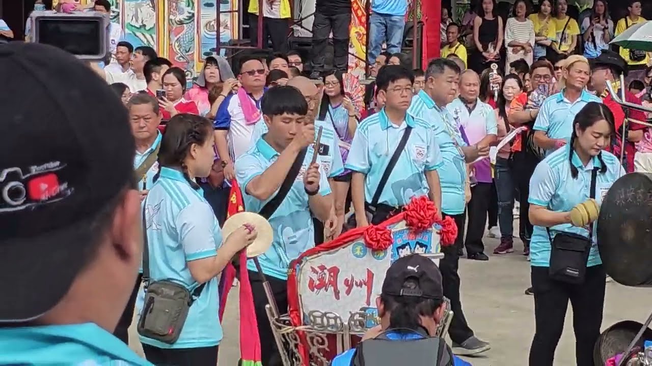 2025 马来西亚 柔佛古庙游神 Johor Chingay~ 新山鎮安古廟潮州大鑼鼓隊  Zhen Ann Old Temple's Teo Chew Drum troupe 参拜五尊神明 @ 行宫