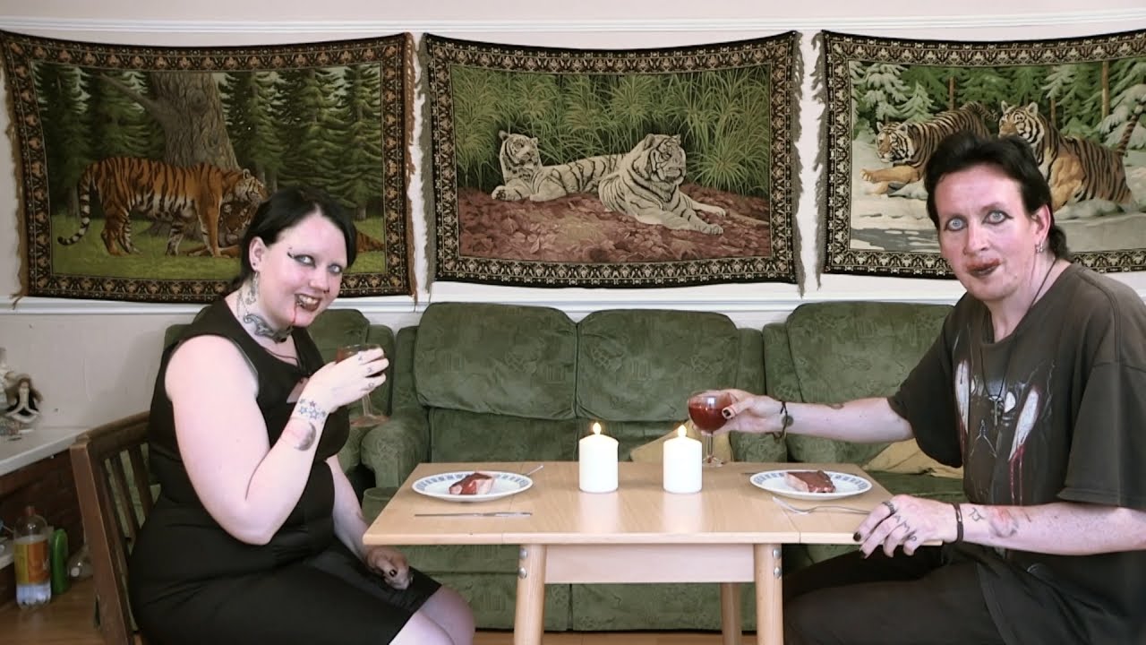 Meet a Vampire Couple from England