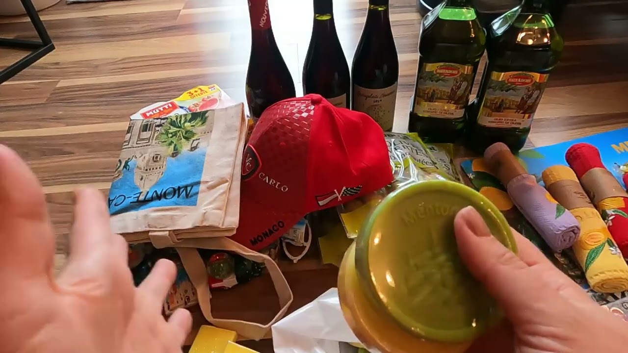 Что привезли из отпуска Италии и Франции?