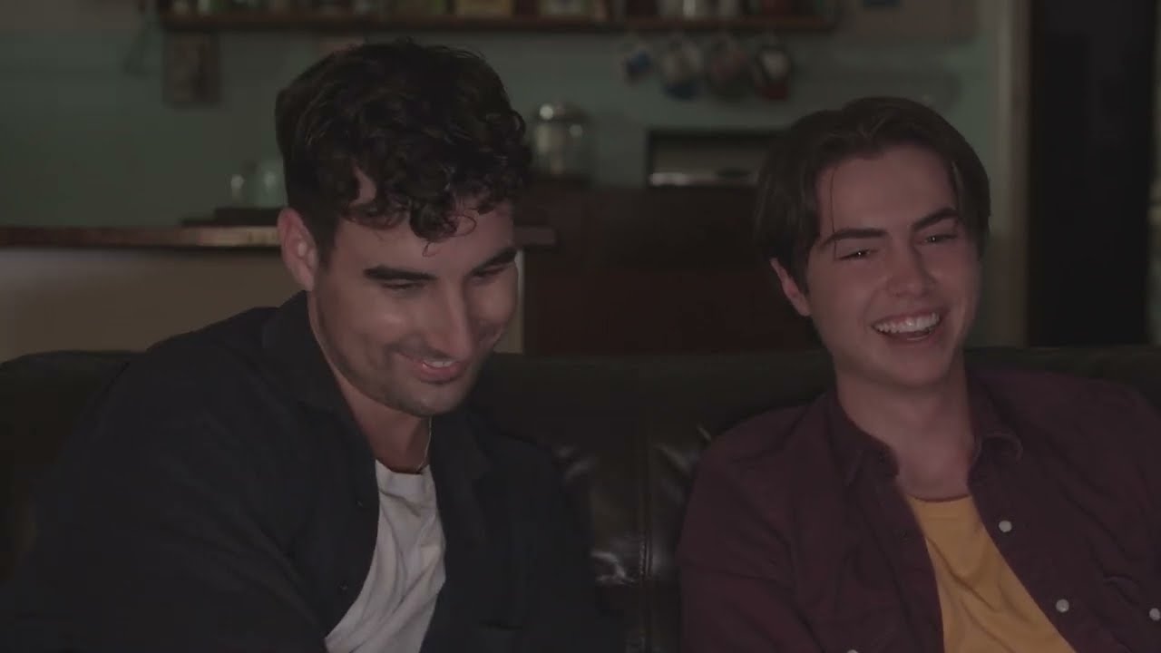 SINGLE, OUT: SEASON 1 - BLOOPERS and STUFF (Extended Cut)