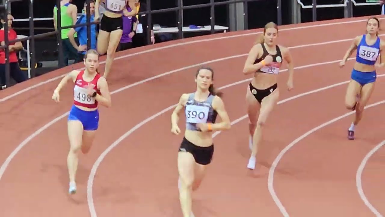 2026.02.07. Nyíregyháza nyílt fedettpályás versenye, női 800m