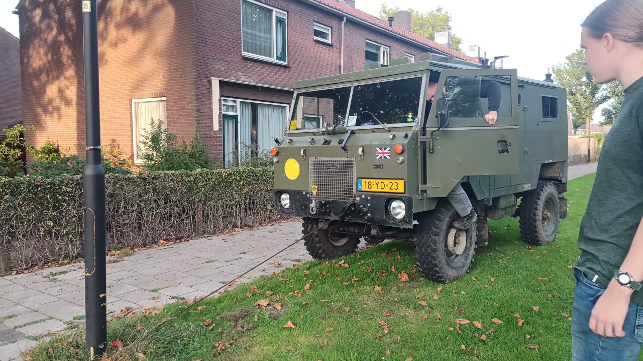 Winching 55m in - Land Rover 101FC forward control Nokken winch