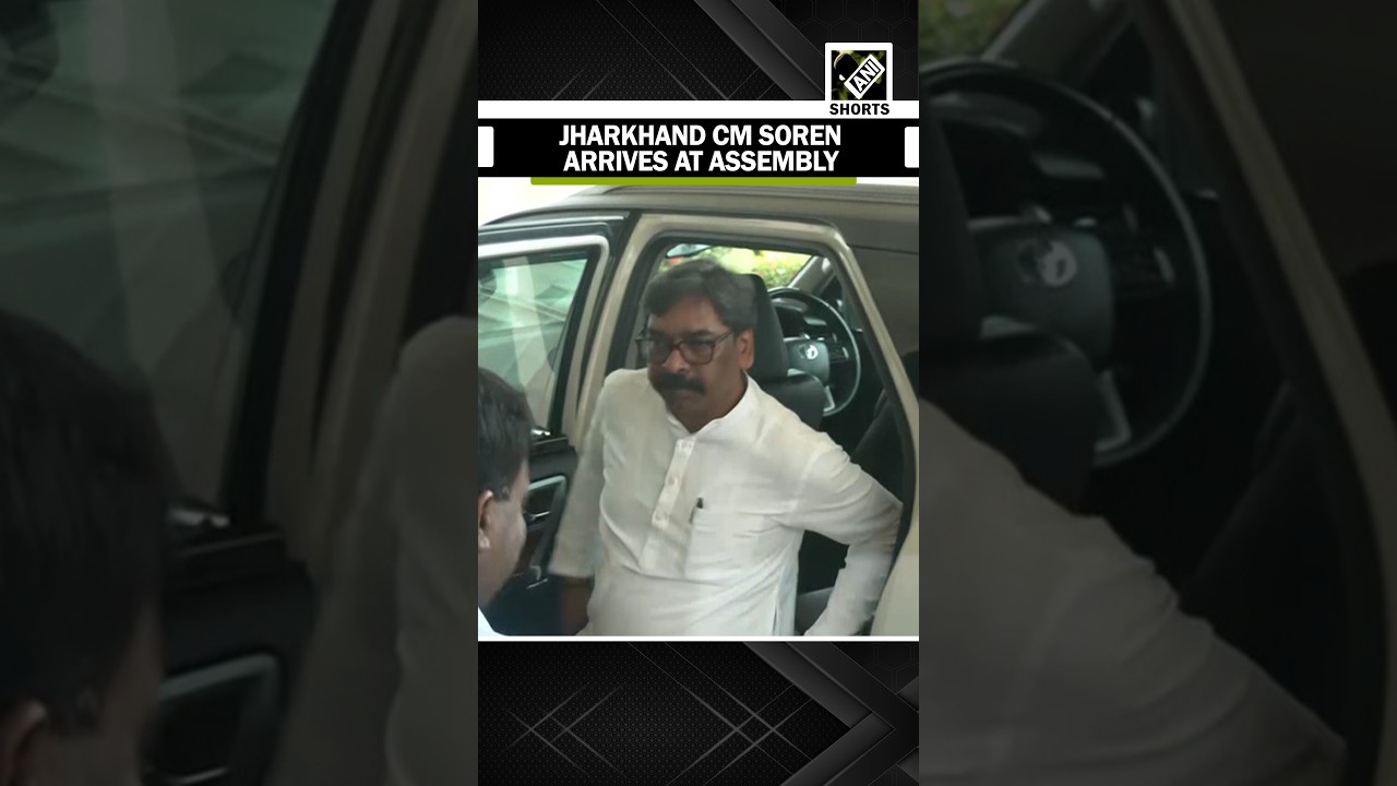 Ranchi: Jharkhand CM Hemant Soren arrives at assembly amid ongoing students&rsquo; protest