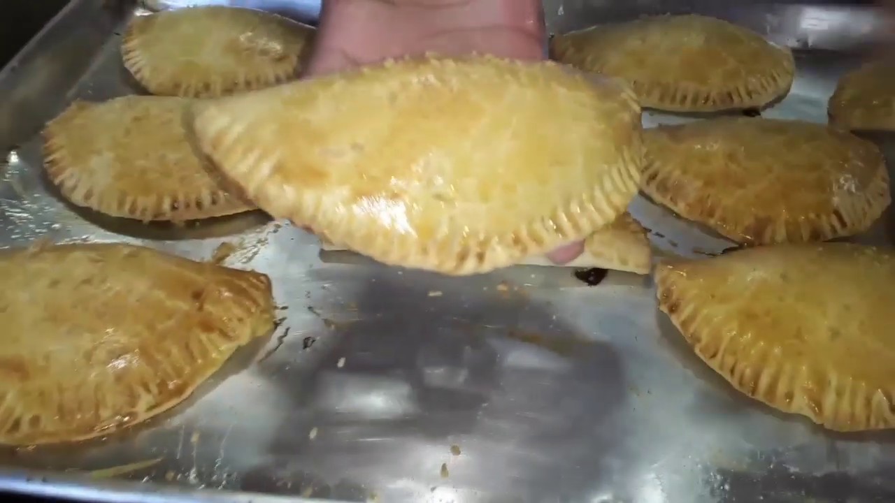 Pastel de forno delicioso#escoladapanificacao#chef Léo...