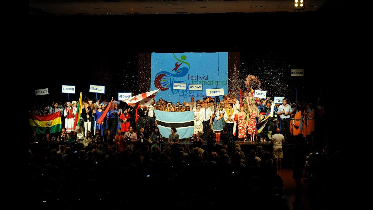 C&eacute;r&eacute;monie de cl&ocirc;ture 26&egrave;me festival de folklore de Port-sur-Sa&ocirc;ne - 09 ao&ucirc;t 2016