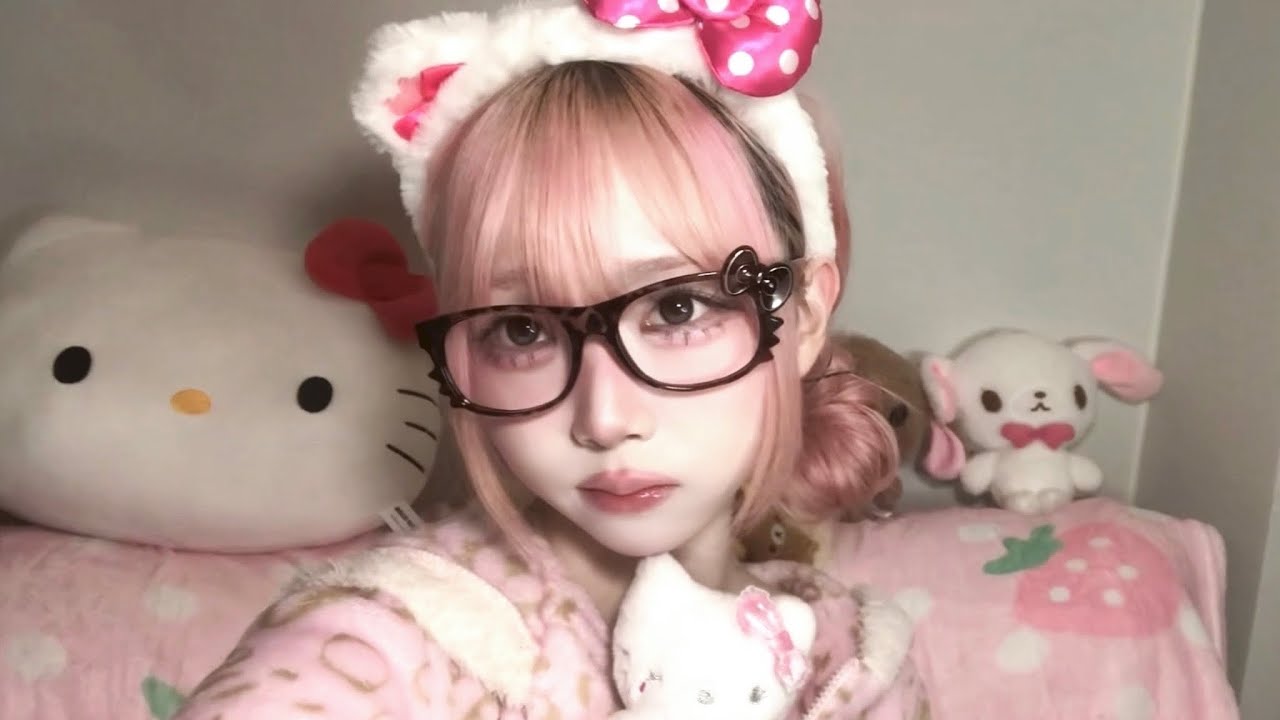 핑크 딸기 미소녀 메이크업 ⚞^・◦・^🎀⚟ feat.트리플에스 김채원