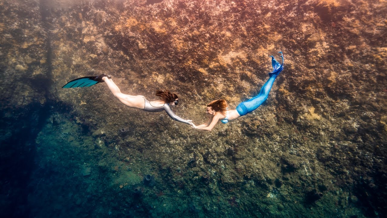 Sofía dreams of mermaids