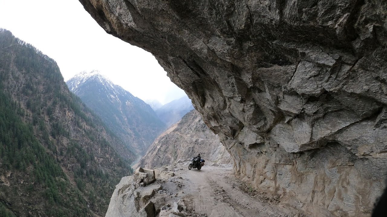 Killar to Kishtwar Bike Ride |  World's Most Dangerous Road - Part1 - Mojo 300 Abs